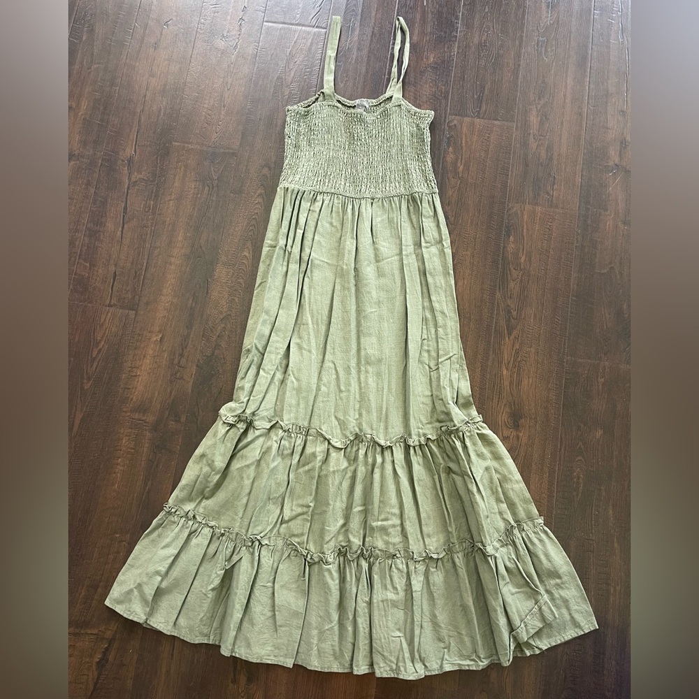 FALLS CREEK Sage Green Smocked‎ Tiered Sundress Maxi Ruffle Linen Size Medium